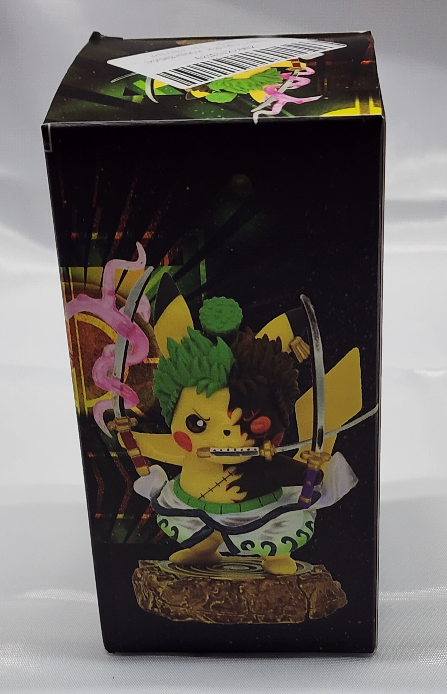 Pikachu Cosplay Roronoa Zoro.  One Piece Anime Toy Collectible Figure