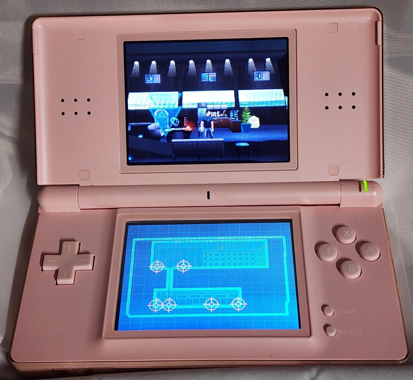 Pink DSlite. Stylus Included. Works Great. No Charger